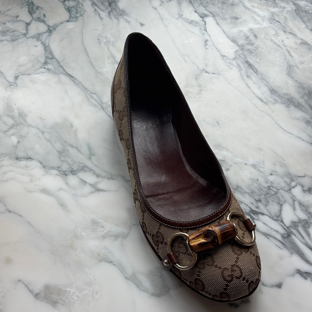 Gucci Beige and Brown Flats with Bamboo Detail